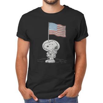 Peanuts Snoopy Astronaut American Flag 1St Step On The Moon Shirt Men T-Shirt | Favorety UK