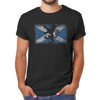 Scotland Flag Lion Rampant Scottish Pride Flag Gift Men T-Shirt | Favorety CA