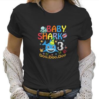 Baby Shark Mom Doo Doo Doo Women T-Shirt | Favorety