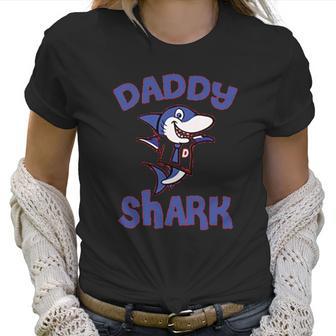 Daddy Shark Lover Best Christmas Gifts For Dad Women T-Shirt | Favorety DE