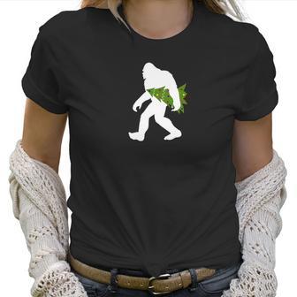 Funny Bigfoot Abominable Snowman Christmas Tree Gift Women T-Shirt | Favorety CA