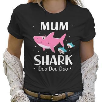 Funny Mum Pink Shark Doo Doo Doo Women T-Shirt | Favorety AU