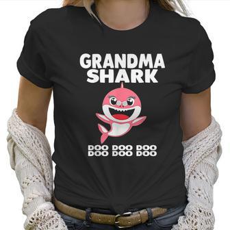 Grandma Shark Doo Doo Grandpa Mommy Daddy Women T-Shirt | Favorety