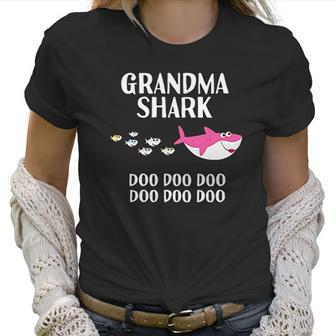 Grandma Shark Doo Doo Grandma Mothers Day Women T-Shirt | Favorety UK