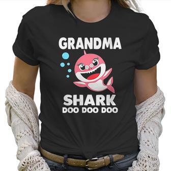 Grandma Shark Funny Mothers Day Gift Women T-Shirt | Favorety CA