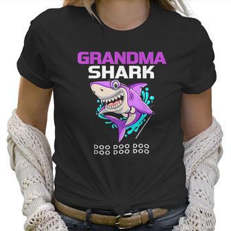 Grandma Shark Mothers Day Gift From Husband Son Women T-Shirt | Favorety UK