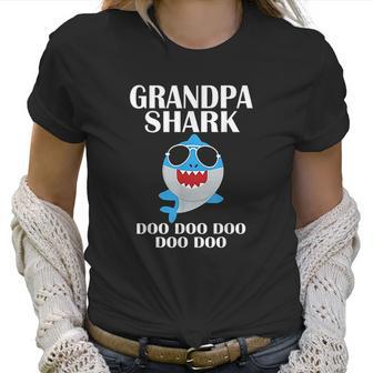 Grandpa Shark Doo Doo Fathers Day Grandpa Christmas Women T-Shirt | Favorety