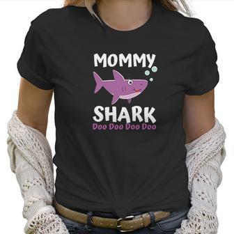 Mommy Shark Doo Doo Matching Family Shark Women T-Shirt | Favorety UK