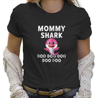 Mommy Shark Official Women T-Shirt | Favorety