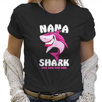 Nana Shark Doo Doo Doo Funny Nana Valentines Day Women T-Shirt | Favorety DE