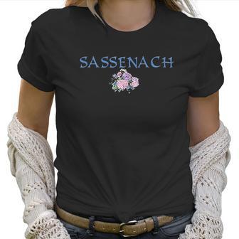 Outlander Sassenach Gaelic Dragonfly Scottish Gift Women T-Shirt | Favorety