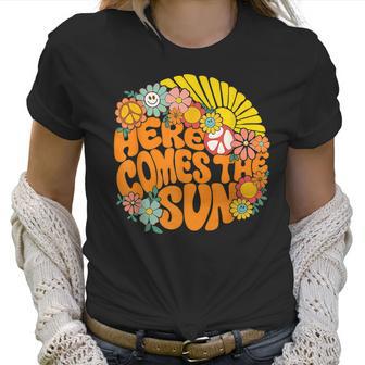 Retro Here Comes The Sun Floral Summer Family Vavation 2022 Women T-Shirt | Favorety