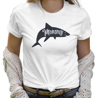 Mommy Shark Mom Gift Mothers Day Women T-Shirt | Favorety CA