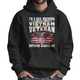 Mens Im A Dad Grandpa And Vietnam Veteran - Nothing Scares Me Men Hoodie | Favorety DE