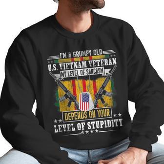 Grumpy Old Vietnam Veteran| Us Veterans Day Men Sweatshirt | Favorety