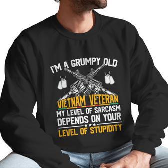 Veteran Day Im A Grumpy Old Vietnam Veteran Graphic Design Printed Casual Daily Basic Men Sweatshirt | Favorety CA