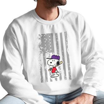 Snoopy Playing Baseball Snoopy Usa Flag T-Shirt Men Sweatshirt | Favorety CA