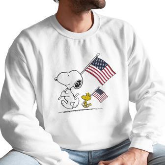 Snoopy And Woodstock Holding American Flag 4Th Of July Men Sweatshirt | Favorety AU