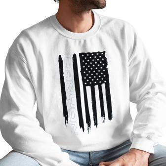 Wheel Spin Addict Canyon Truck American Flag Men Sweatshirt | Favorety DE