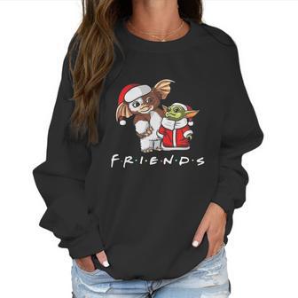 Baby Yoda And Baby Gizmo Santa Friends Christmas Women Sweatshirt | Favorety DE