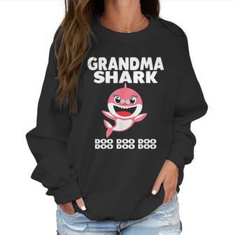 Grandma Shark Doo Doo Grandpa Mommy Daddy Women Sweatshirt | Favorety DE