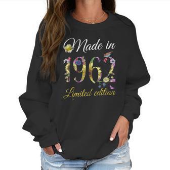 Made In 1962 Tee 60 Years Old Sunflowers Floral 60Th Birthday Women Sweatshirt | Favorety DE