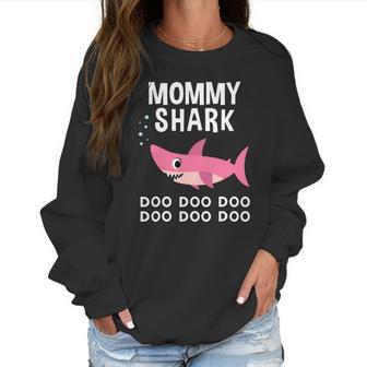 Mommy Shark Doo Doo For Matching Family Pajamas Women Sweatshirt | Favorety DE