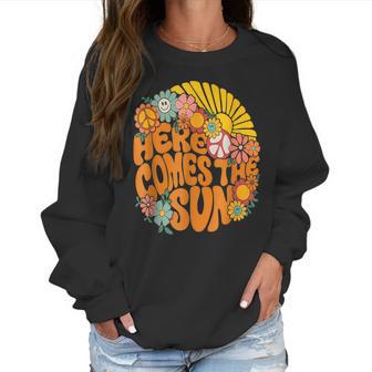 Retro Here Comes The Sun Floral Summer Family Vavation 2022 Men Women T-Shirt Graphic Print Casual Unisex Tee Women Sweatshirt | Favorety DE