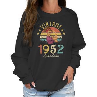 Vintage 1952 Made In 1952 70Th Birthday Women 70 Years Old Women Sweatshirt | Favorety AU