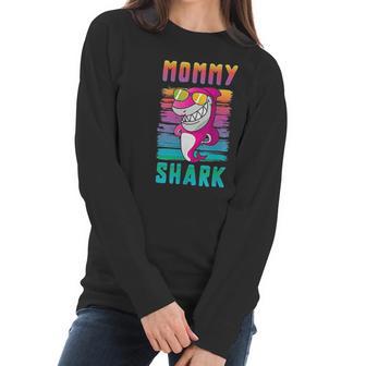 Mommy Shark Funny Retro Vintage Gifts For Mother Women Long Sleeve Tshirt | Favorety