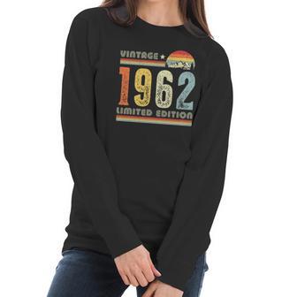 Vintage 1962 Made In 1962 60Th Birthday 60 Years Old Women Long Sleeve Tshirt | Favorety DE