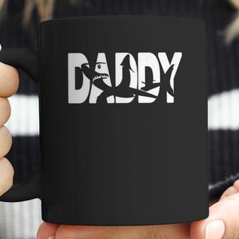 Basic Daddy Shark Design Dad Birthday Gifts Coffee Mug | Favorety