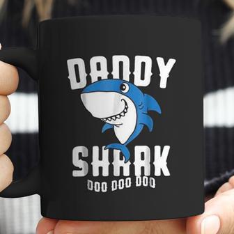 Funny Daddy Shark Doo Dad Birthday Gifts Coffee Mug | Favorety UK