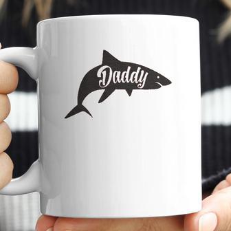 Daddy Shark Cute Funny Family Cool Best Dad Vacation Coffee Mug | Favorety DE