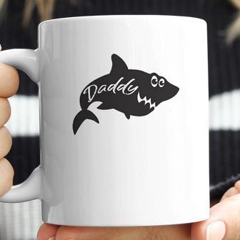 Daddy Shark Mommy Shark Dad Birthday Gifts Coffee Mug | Favorety AU