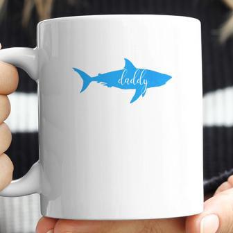 Mens Daddy Shark Short Sleeve Top Coffee Mug | Favorety DE