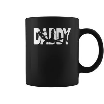 Basic Daddy Shark Design Dad Birthday Gifts Coffee Mug | Favorety DE