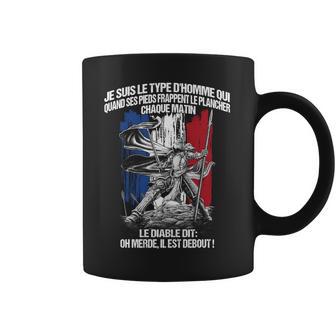 Je Suis Le Type Dhomme Qui Quand Ses Pieds Frappent Le Lancher Chaque Matin Le Diable Dit Oh Merde Il Est Debout Coffee Mug | Favorety UK