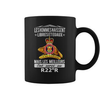 Less Hommes Naissent Libreset Egaux Mais Les Meilleurs Ont Servi Au R22r Coffee Mug | Favorety