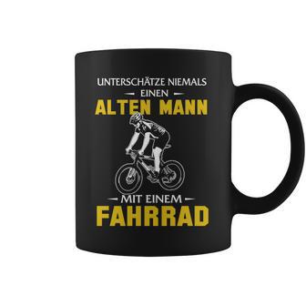 Unterschätze Niemals Einen Alten Mann Mit Einem Fahrrad Coffee Mug | Favorety