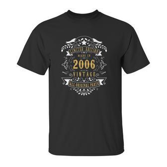 15 Years Old Made Born In 2006 Vintage 15Th Birthday Gift Unisex T-Shirt | Favorety DE