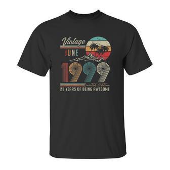 22 Years Old 22Nd Birthday Decoration Vintage June 1999 Ver2 Unisex T-Shirt | Favorety AU