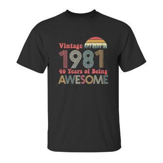 40Th Birthday Gifts Vintage Years Of Being Awesome Unisex T-Shirt | Favorety