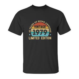 43 Years Of Being Awesome Vintage Limited 43Th Birthday 1979 Unisex T-Shirt | Favorety UK