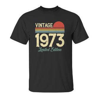 49 Years Old Vintage 1973 Classic Happy 49Th Birthday Unisex T-Shirt | Favorety DE