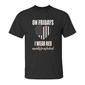 On Fridays I Wear Red Unisex T-Shirt | Favorety DE