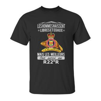 Less Hommes Naissent Libreset Egaux Mais Les Meilleurs Ont Servi Au R22r Unisex T-Shirt | Favorety CA