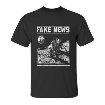 Moon Landing Hoax Apollo 11 1969 Conspiracy Theory Fake News Unisex T-Shirt | Favorety DE