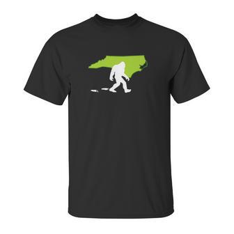 North Carolina State Bigfoot Hunter Unisex T-Shirt | Favorety AU