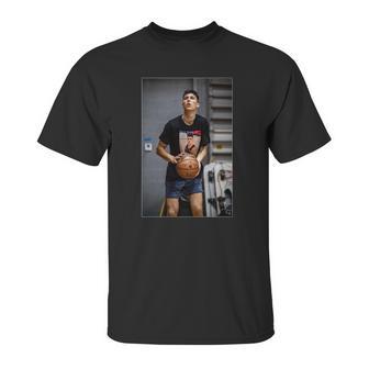 Tyler Herro Snarl Playing Basketball Unisex T-Shirt | Favorety CA